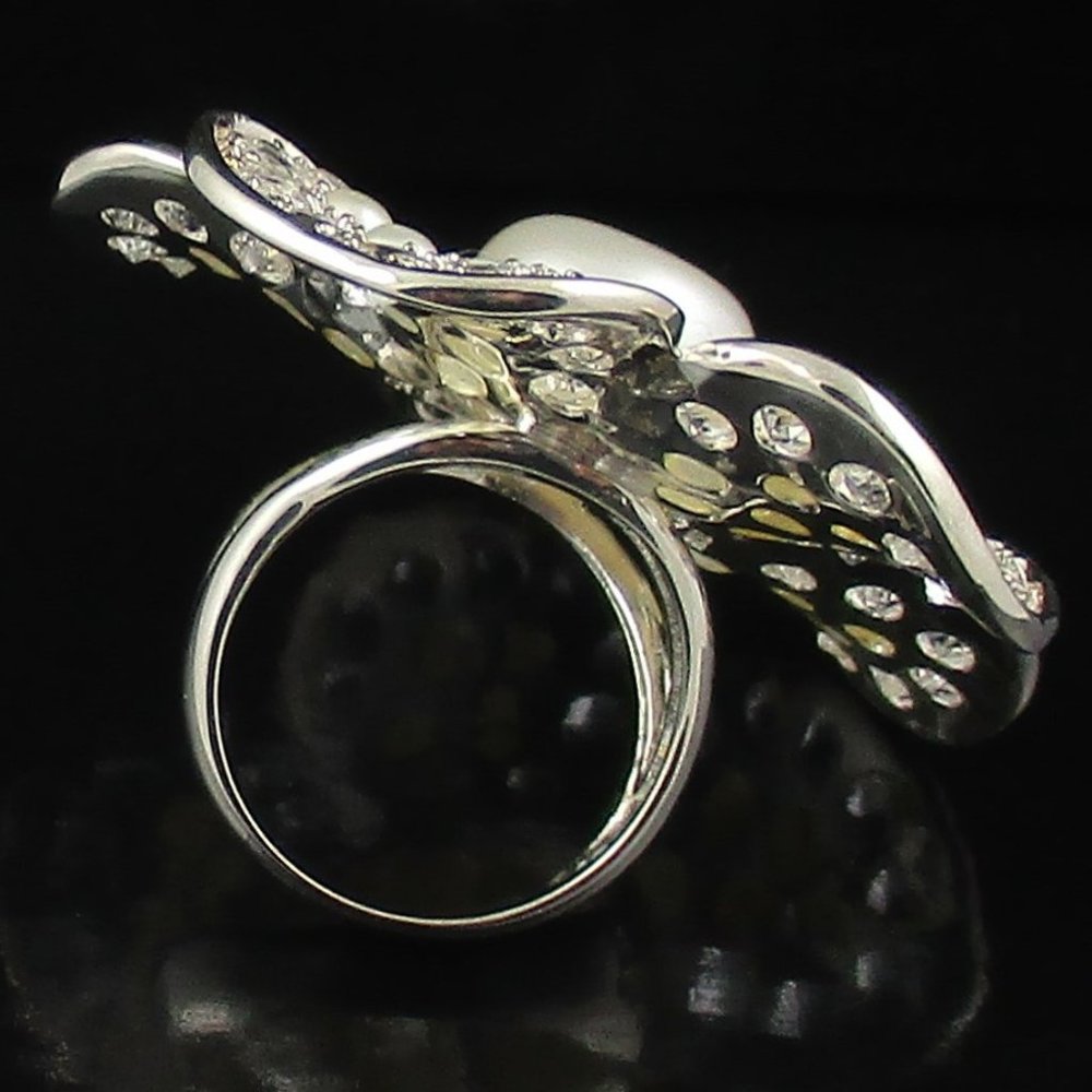Cultured Pearl & White Topaz Flower Ring - Picture 9 of 10